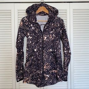 Lululemon packable windbreaker